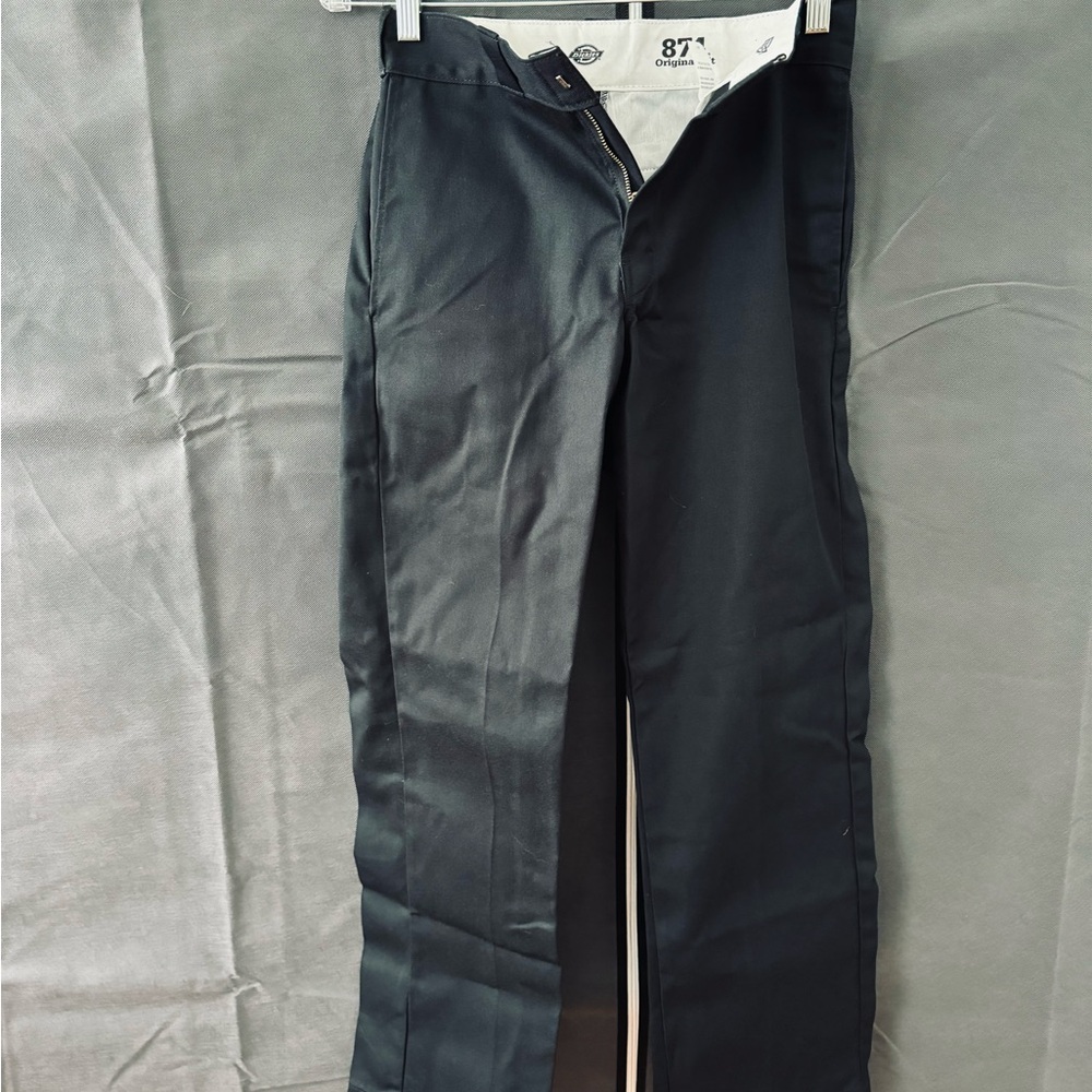 NWOT DIckies 874 Work Pants.  These are 29x30, Black